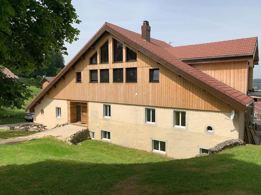 Ancienne Ferme Comtoise 4 Etoiles, 11 Personnes Lac St-Point/Mont D'Or Montperreux 外观 照片